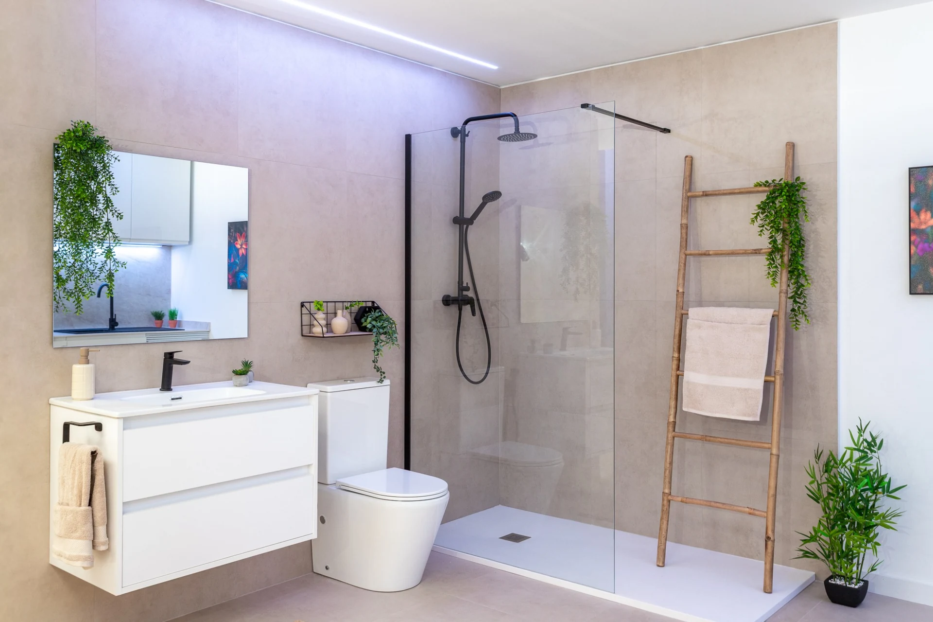 Les Blasques Zona de baño del showroom de Turís
