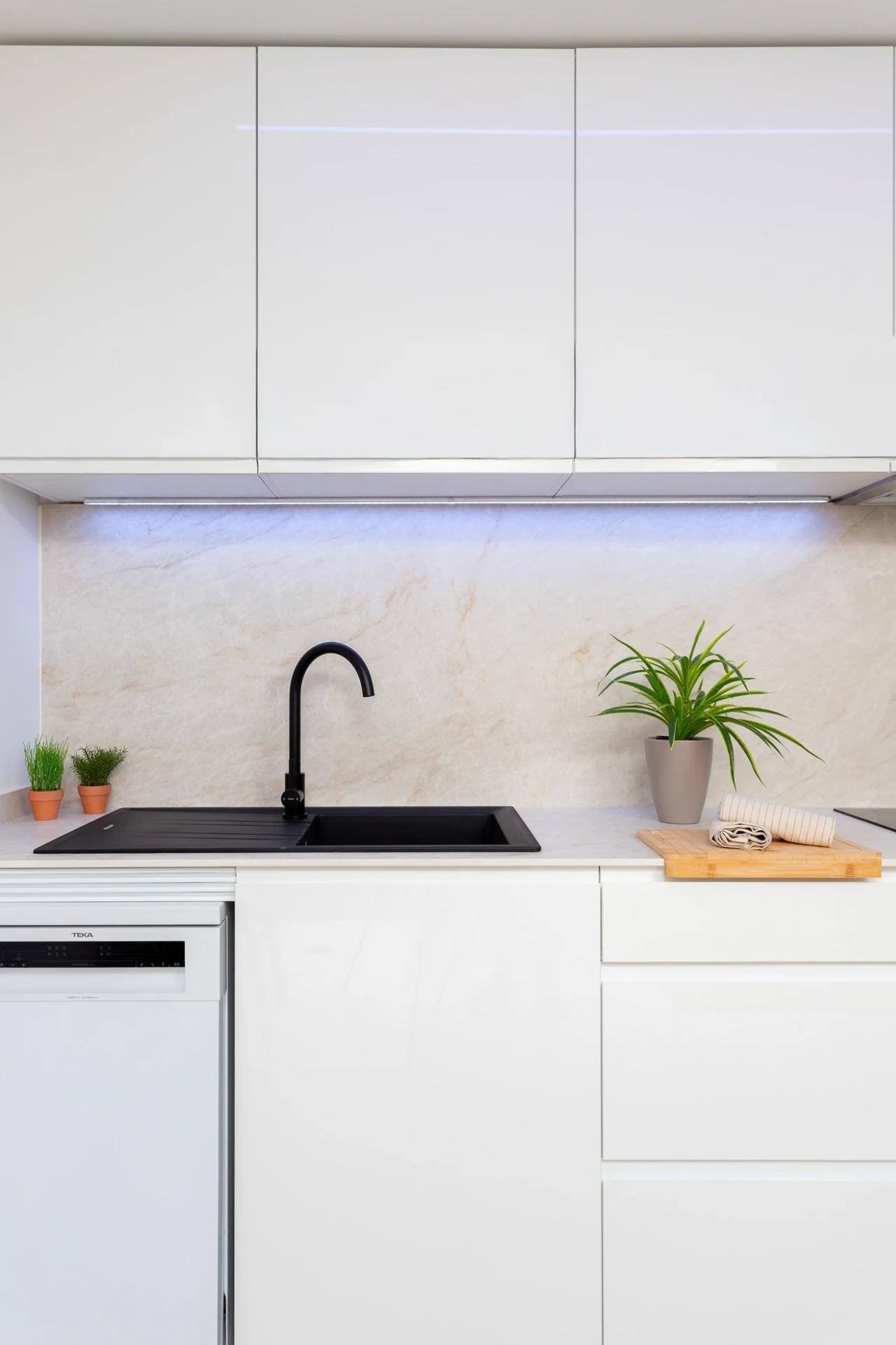 Les Blasques Detalle de cocina del showroom de Turís